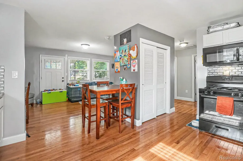 701 W Loomis Street Ludington City MI 49431
