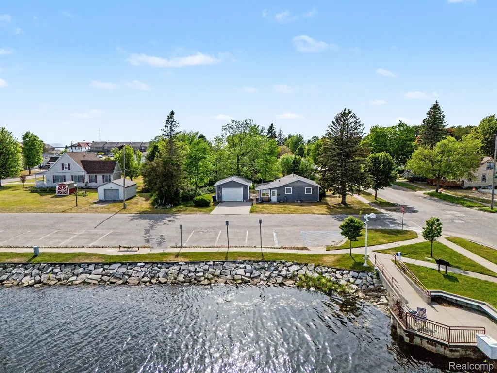 701 W Loomis Street Ludington City MI 49431