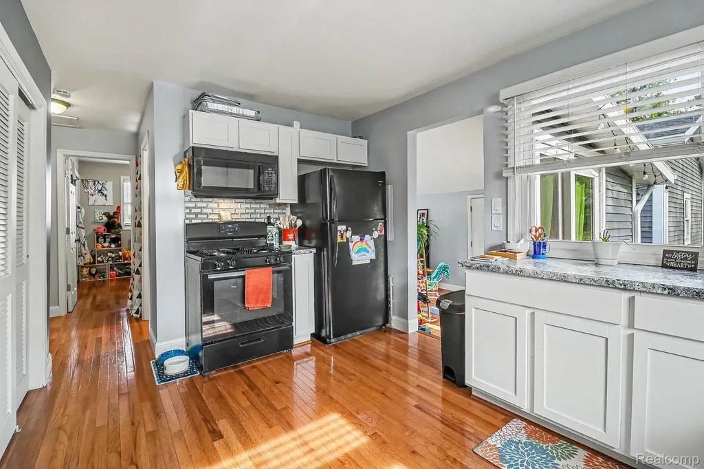 701 W Loomis Street Ludington City MI 49431