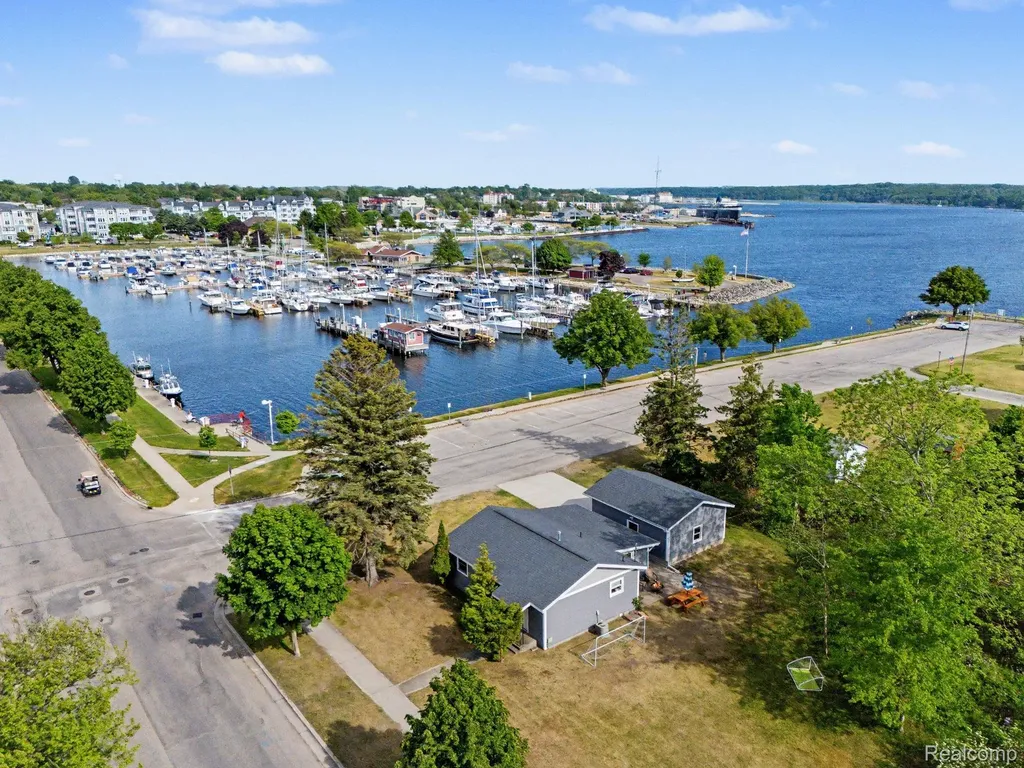 701 W Loomis Street Ludington City MI 49431