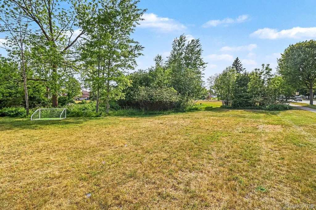 701 W Loomis Street Ludington City MI 49431