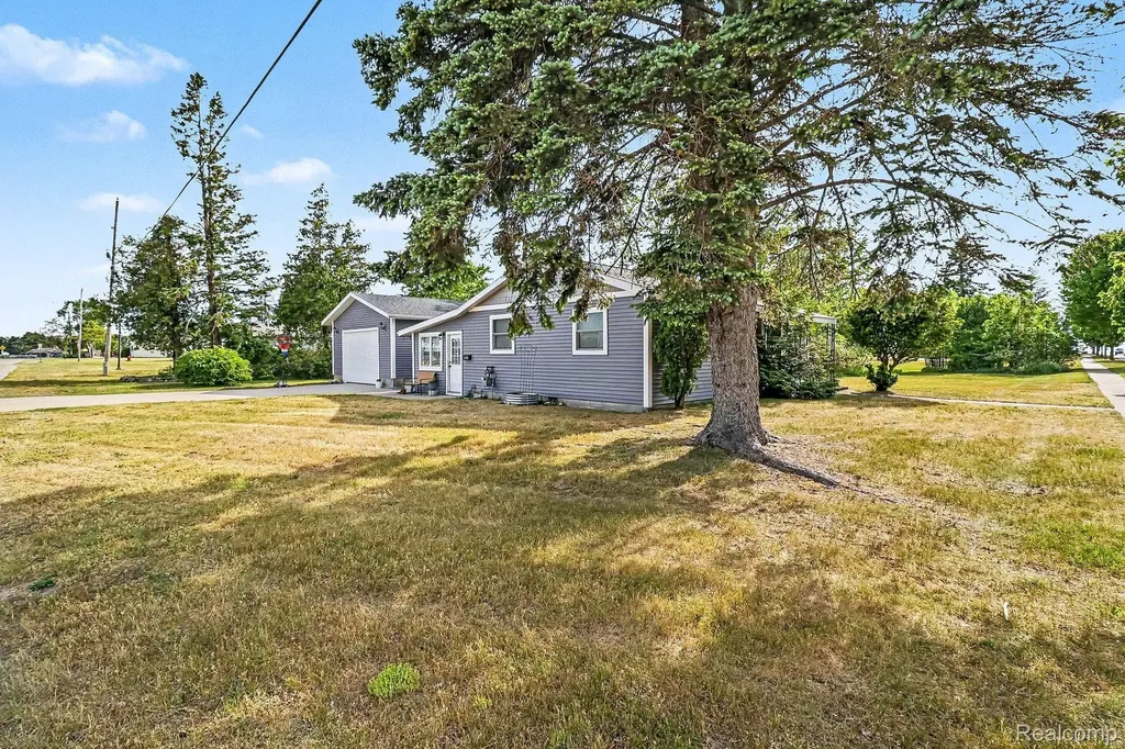 701 W Loomis Street Ludington City MI 49431