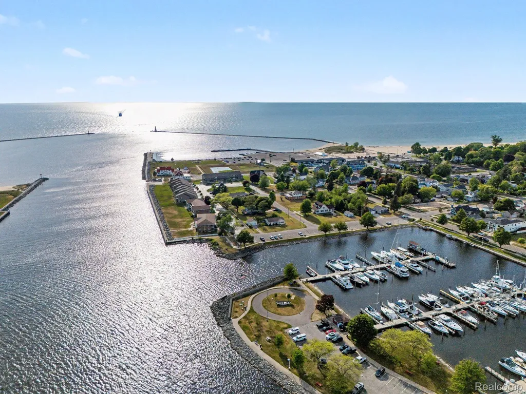 701 W Loomis Street Ludington City MI 49431
