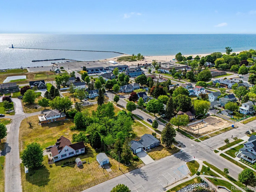 701 W Loomis Street Ludington City MI 49431