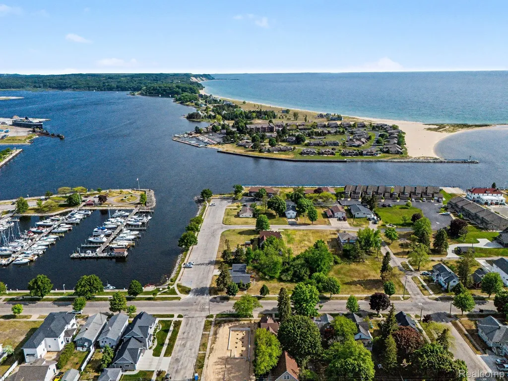 701 W Loomis Street Ludington City MI 49431