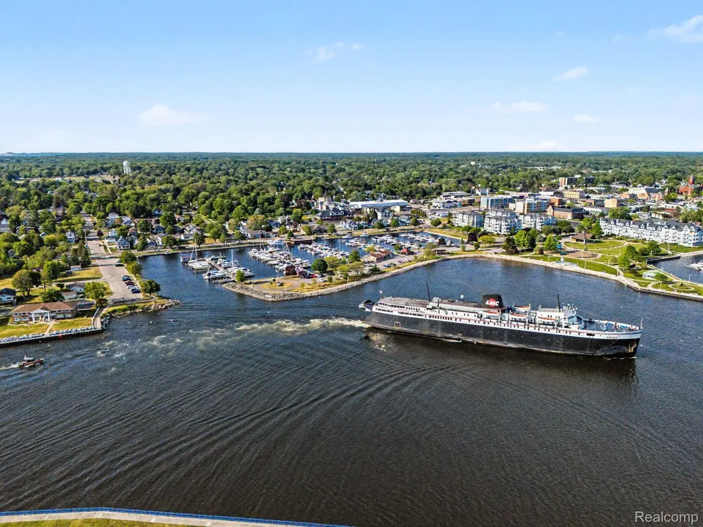 701 W Loomis Street Ludington City MI 49431