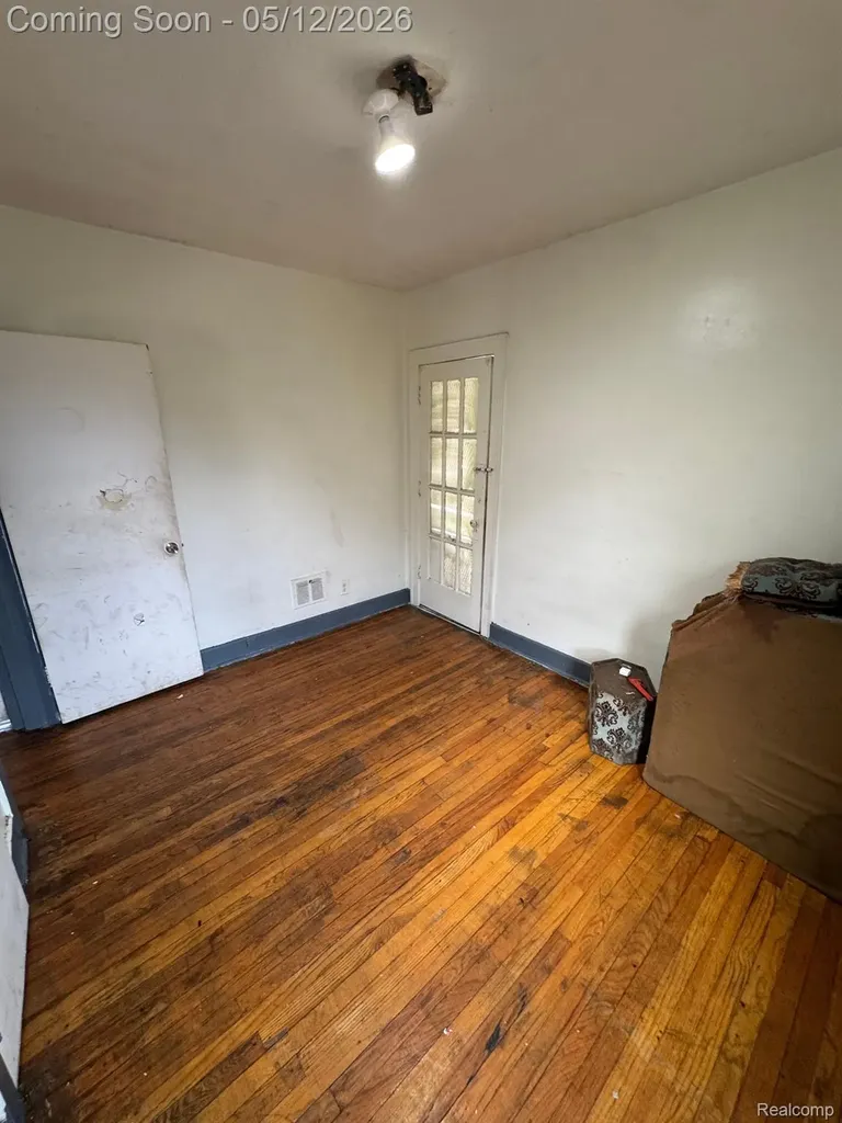 8088 Wisconsin Street Detroit City MI 48204