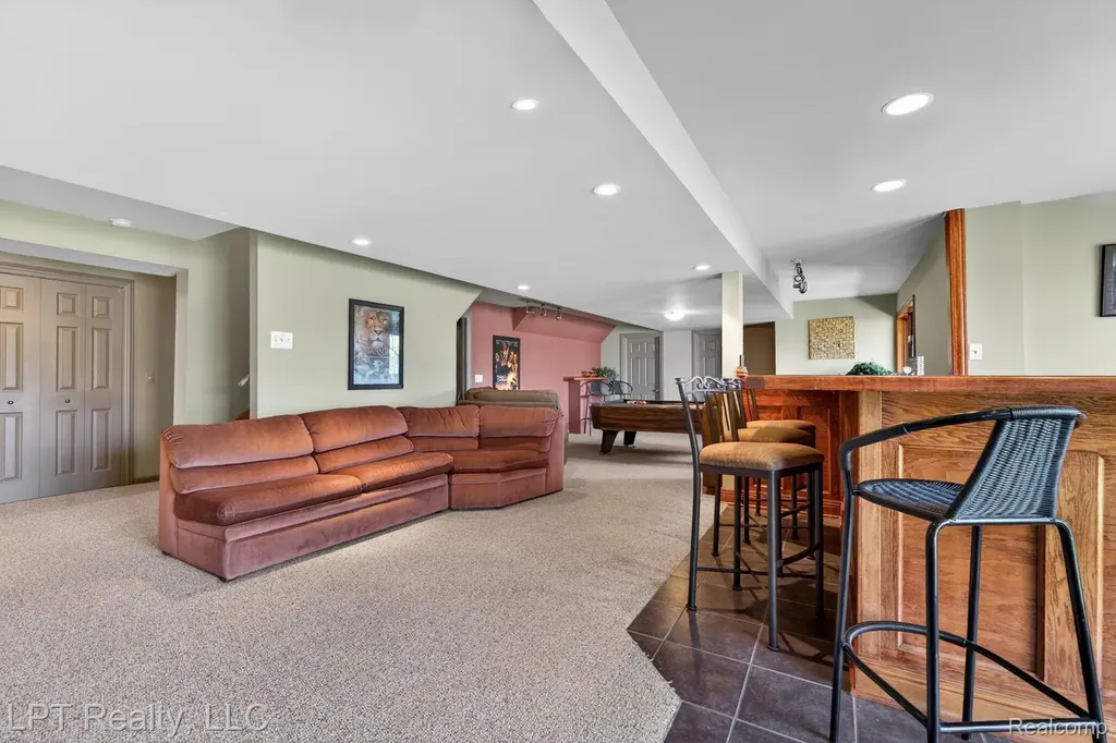 4108 Villager Drive Orion Charter Township MI 48359