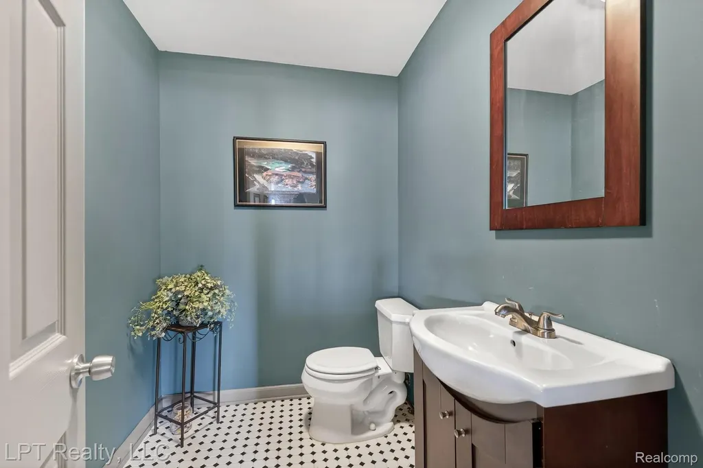 4108 Villager Drive Orion Charter Township MI 48359