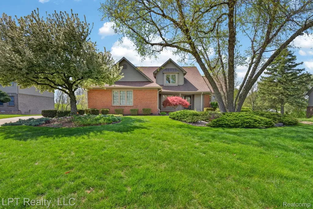 4108 Villager Drive Orion Charter Township MI 48359