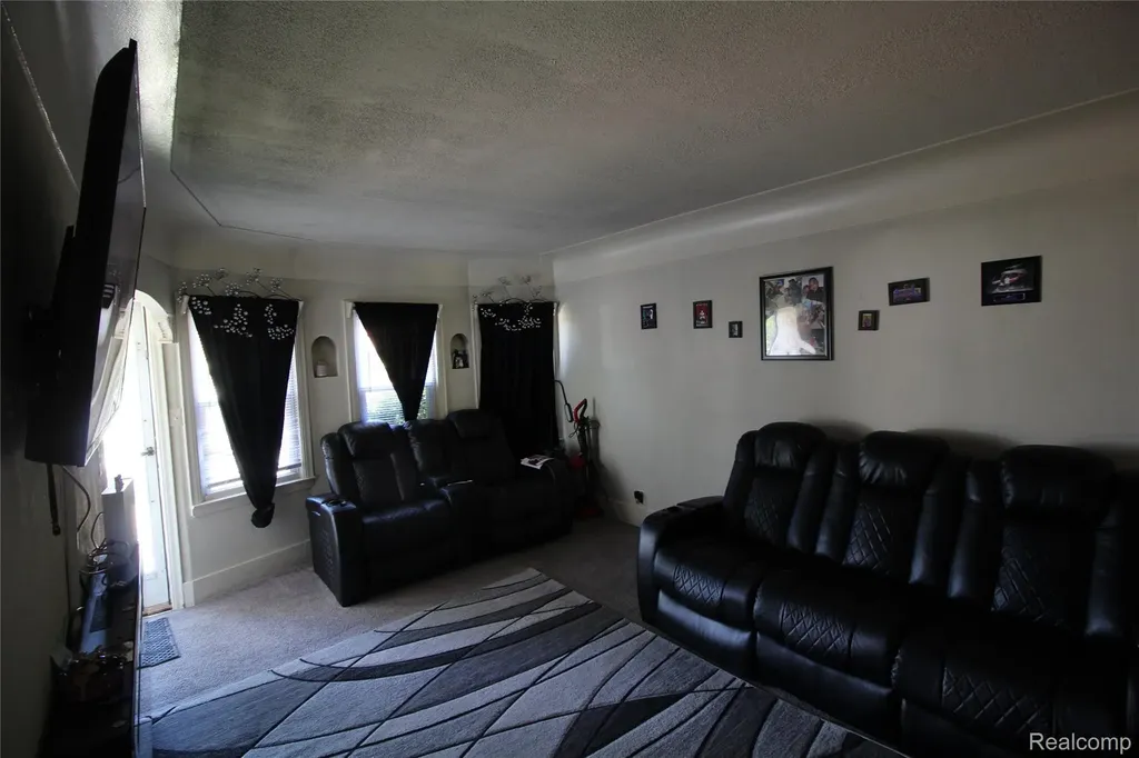 3537 16th Street Wyandotte City MI 48192