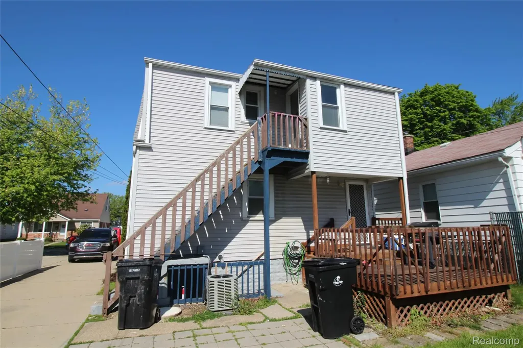 3537 16th Street Wyandotte City MI 48192