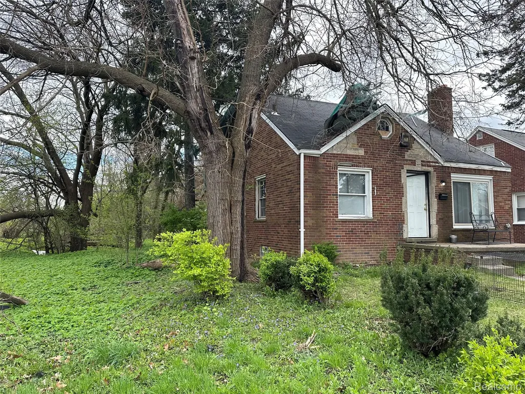 167 W Brentwood Street Detroit City MI 48203