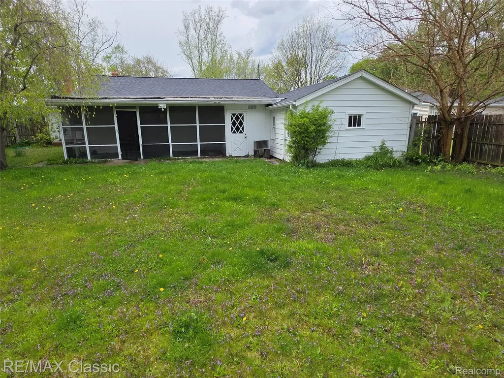 726 Oda Street Davison City MI 48423