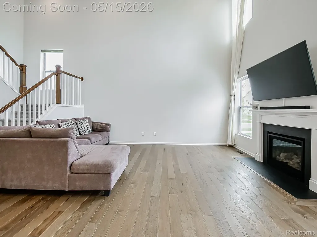 2716 Maize Loop Saline Township MI 48176