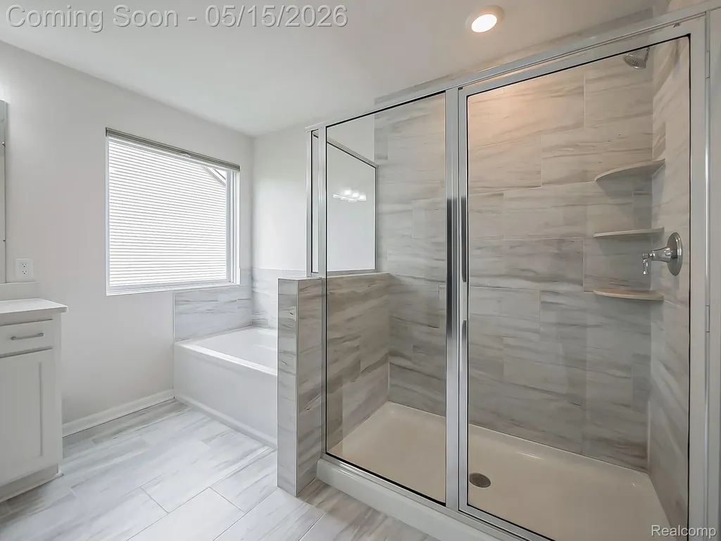 2716 Maize Loop Saline Township MI 48176