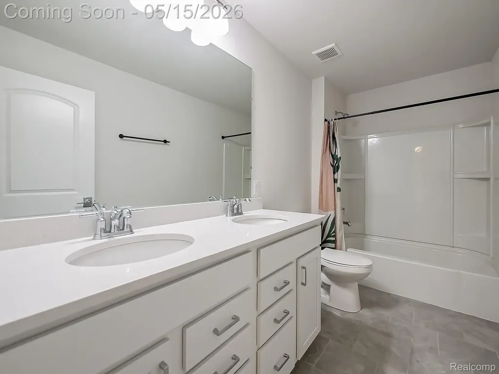 2716 Maize Loop Saline Township MI 48176