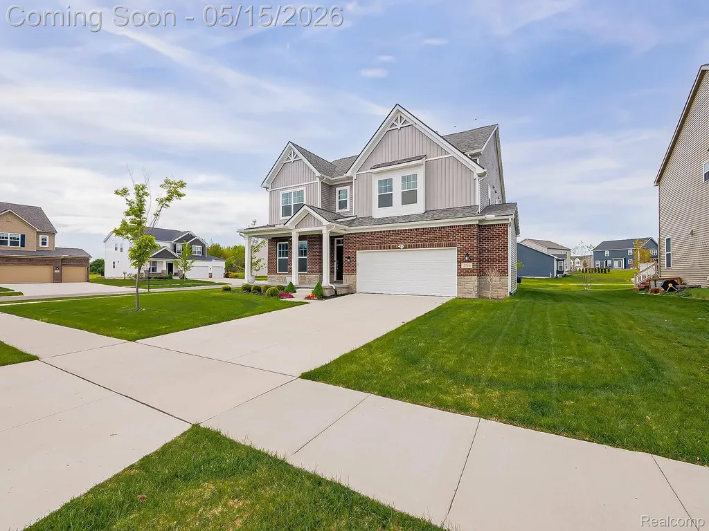 2716 Maize Loop Saline Township MI 48176