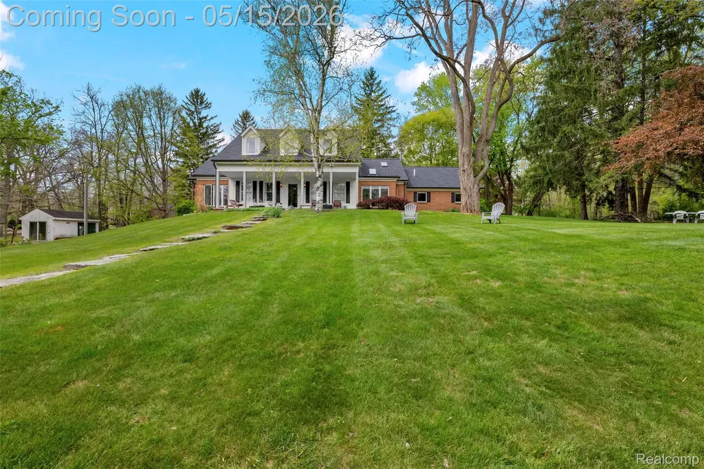 1101 Cripple Creek Lane Rochester Hills City MI 48306