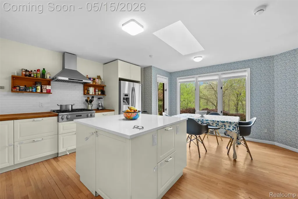 1101 Cripple Creek Lane Rochester Hills City MI 48306
