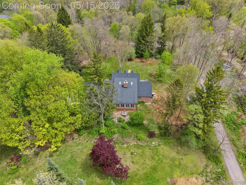 1101 Cripple Creek Lane Rochester Hills City MI 48306