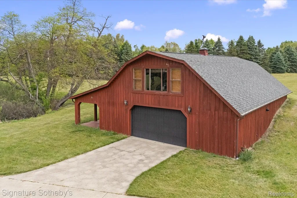 6831 Price Lake Road N Leoni Township MI 49201