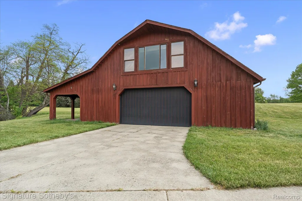 6831 Price Lake Road N Leoni Township MI 49201