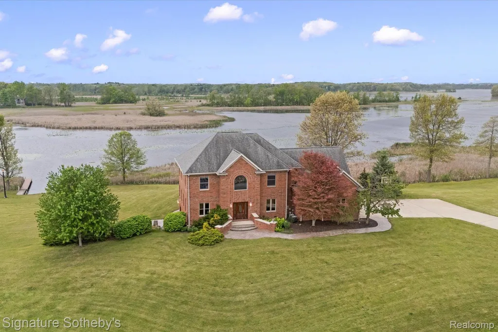 6831 Price Lake Road N Leoni Township MI 49201