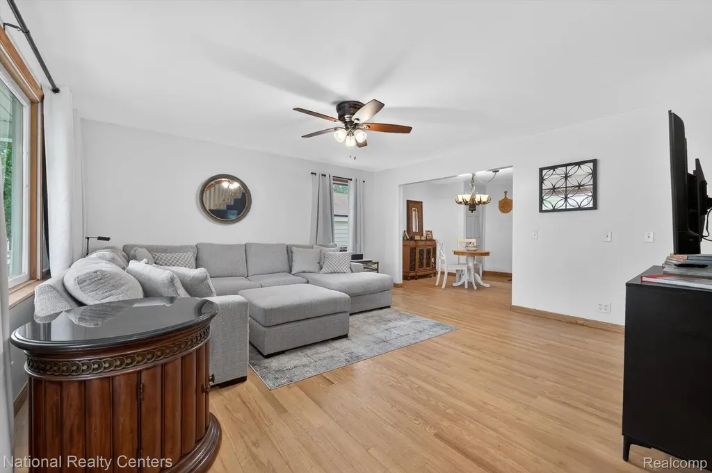 14647 Garland Avenue Plymouth Charter Township MI 48170