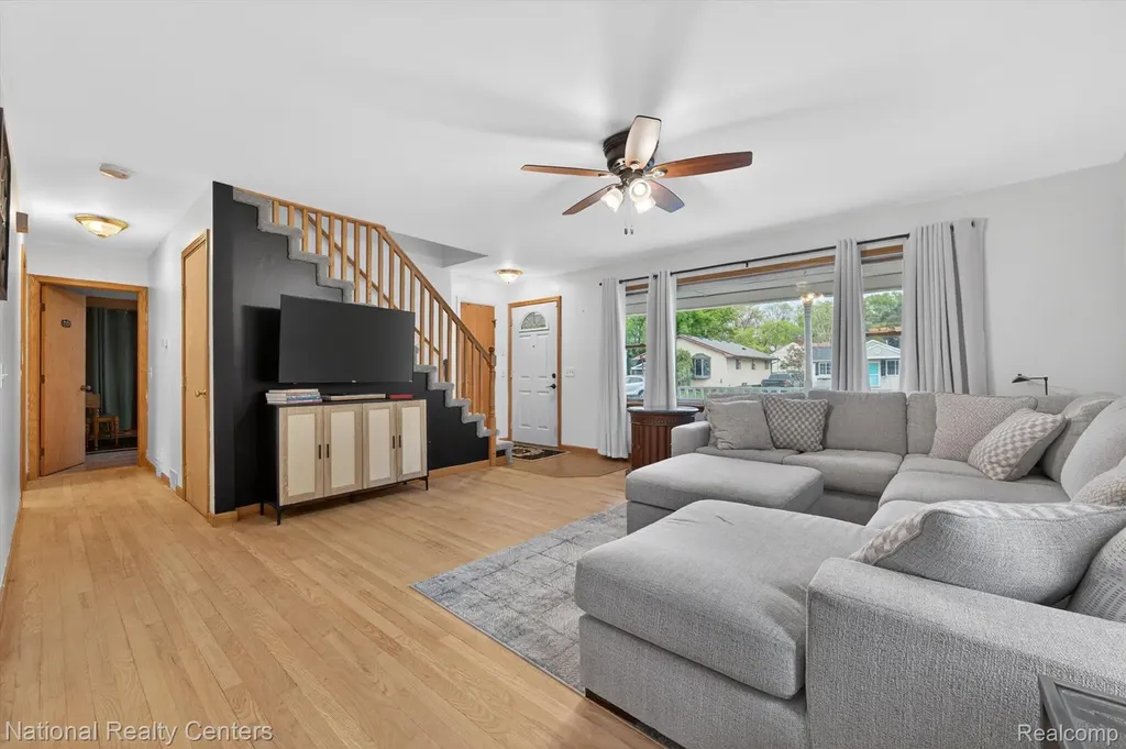 14647 Garland Avenue Plymouth Charter Township MI 48170