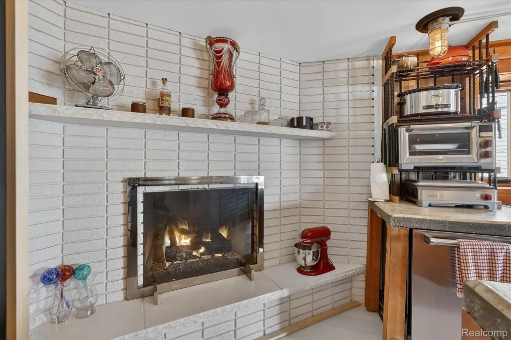 12078 Mantawauka Drive Fenton Charter Township MI 48430