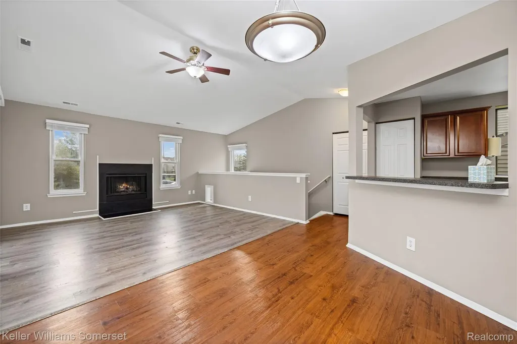 20745 Indian Creek Drive Farmington Hills City MI 48335