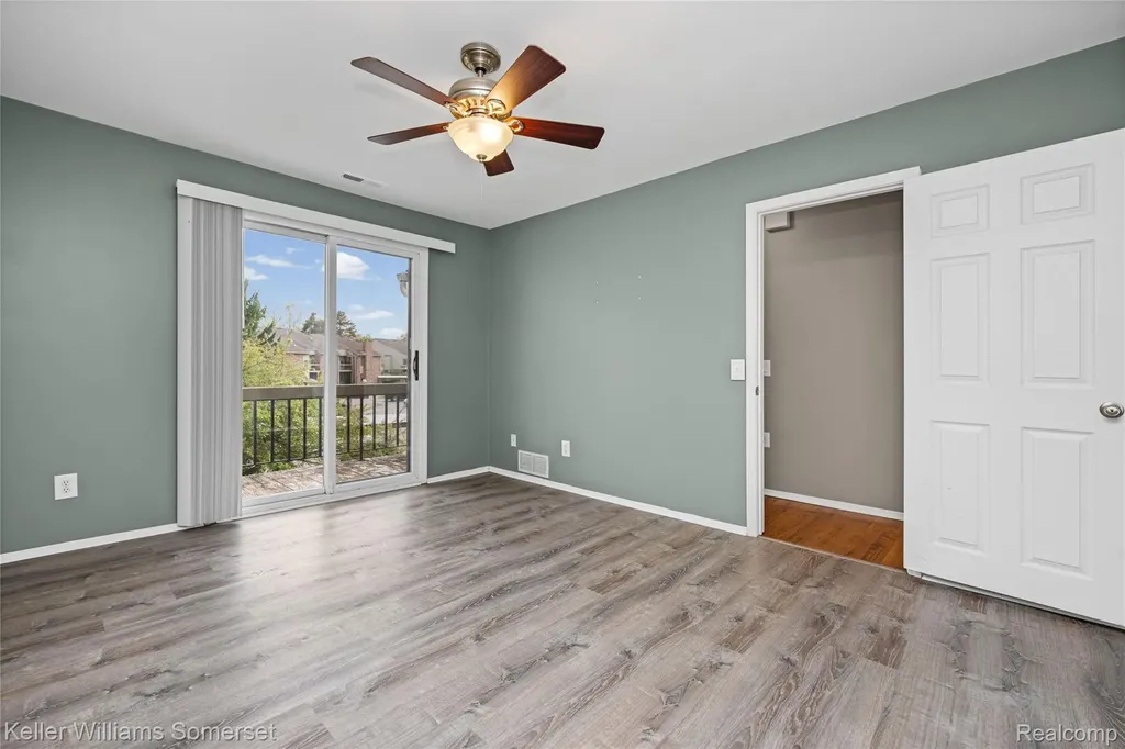 20745 Indian Creek Drive Farmington Hills City MI 48335