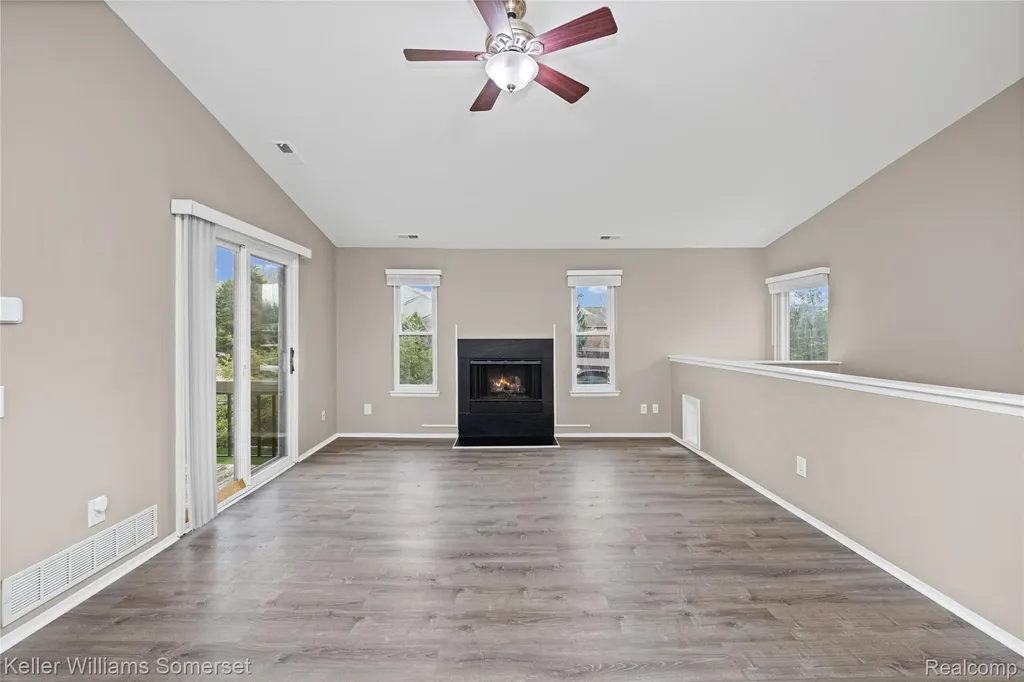 20745 Indian Creek Drive Farmington Hills City MI 48335
