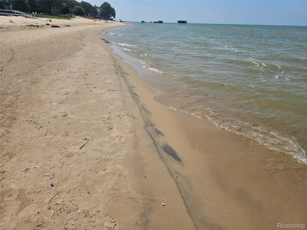 4682 Port Austin Road Lake Township MI 48725