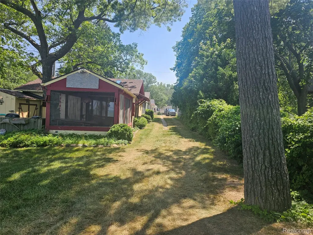 4682 Port Austin Road Lake Township MI 48725