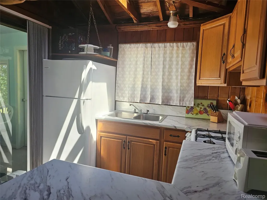 4682 Port Austin Road Lake Township MI 48725