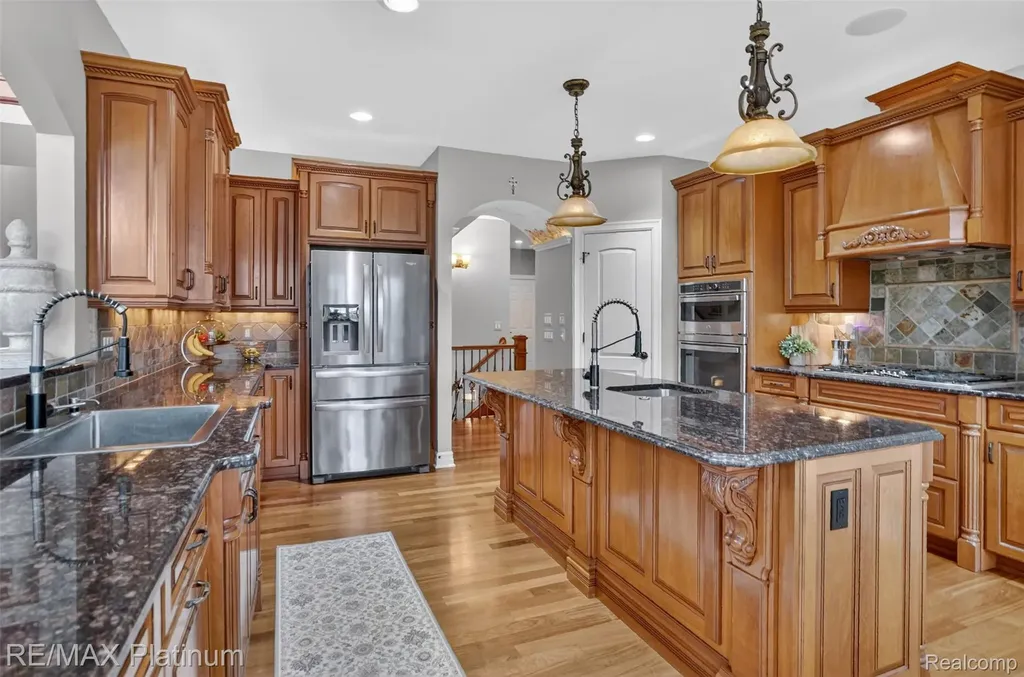 10709 Stoney Point Drive Green Oak Township MI 48178