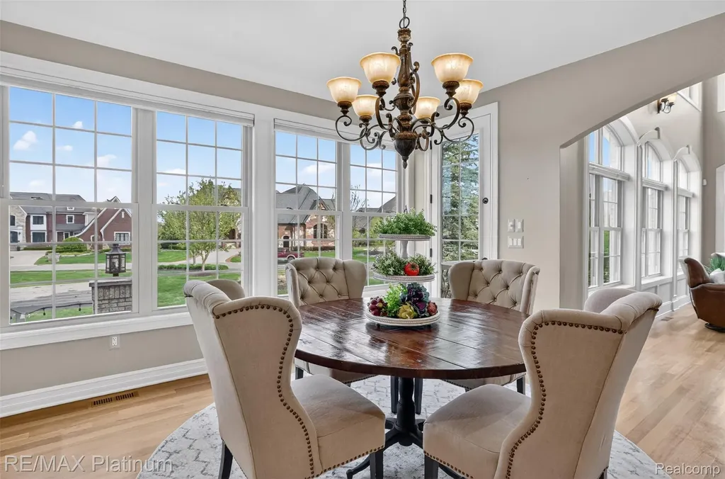 10709 Stoney Point Drive Green Oak Township MI 48178