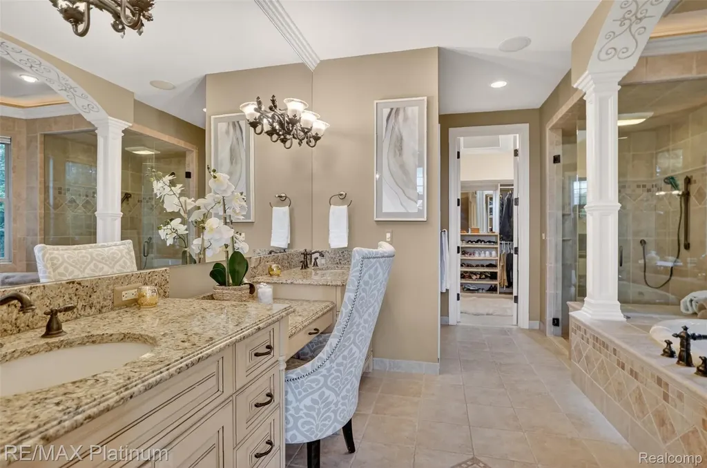 10709 Stoney Point Drive Green Oak Township MI 48178