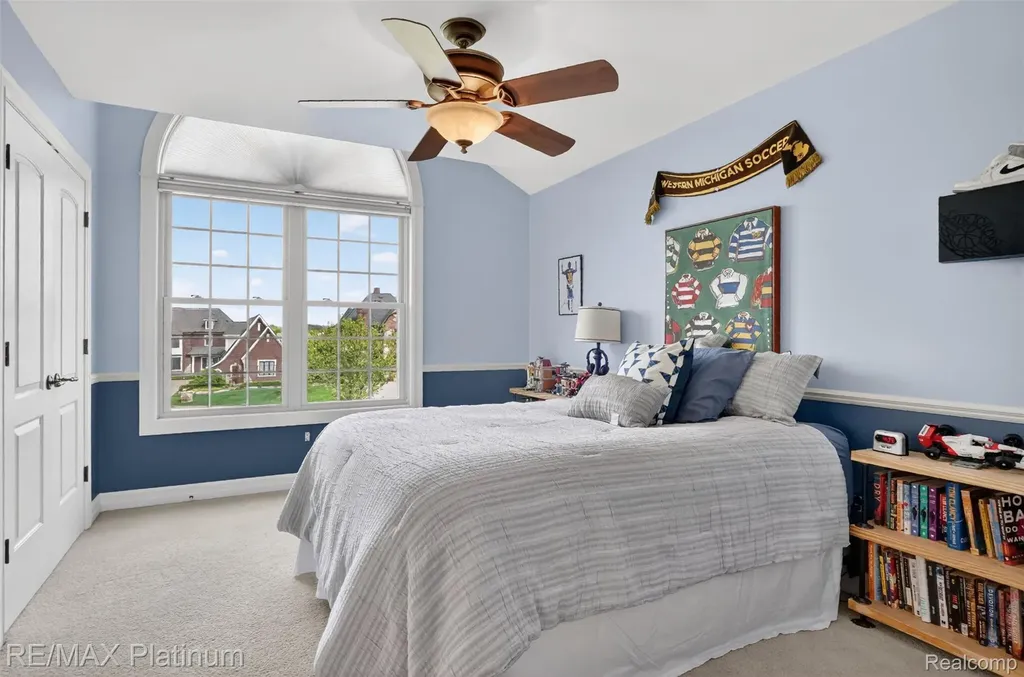 10709 Stoney Point Drive Green Oak Township MI 48178