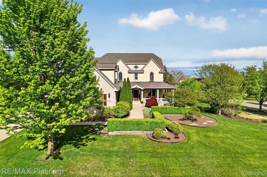 10709 Stoney Point Drive Green Oak Township MI 48178