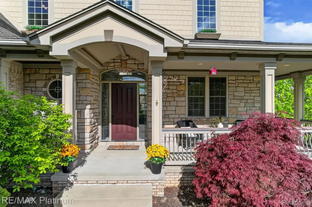 10709 Stoney Point Drive Green Oak Township MI 48178