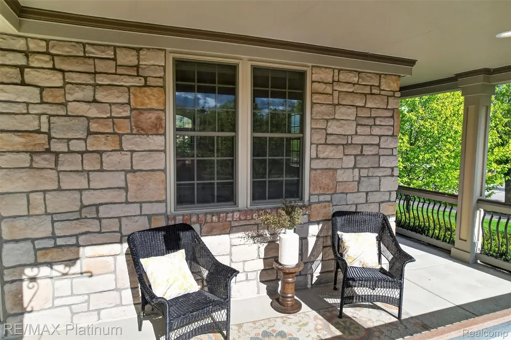 10709 Stoney Point Drive Green Oak Township MI 48178