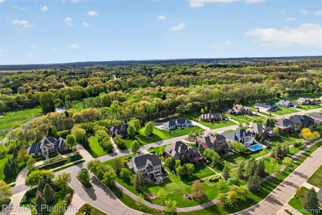 10709 Stoney Point Drive Green Oak Township MI 48178