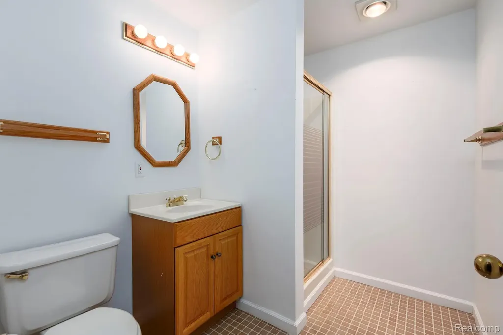 22010 River Ridge Trail Farmington Hills City MI 48335