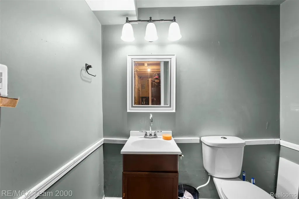 437 Light Tower Court Belleville City MI 48111