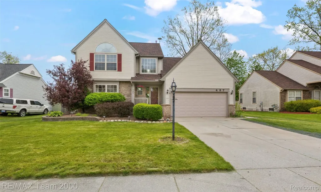 437 Light Tower Court Belleville City MI 48111