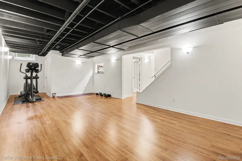 1091 American Elm Street Orion Charter Township MI 48360