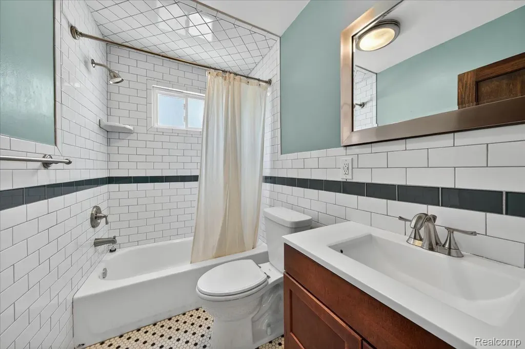 2354 Shevlin Street Ferndale City MI 48220